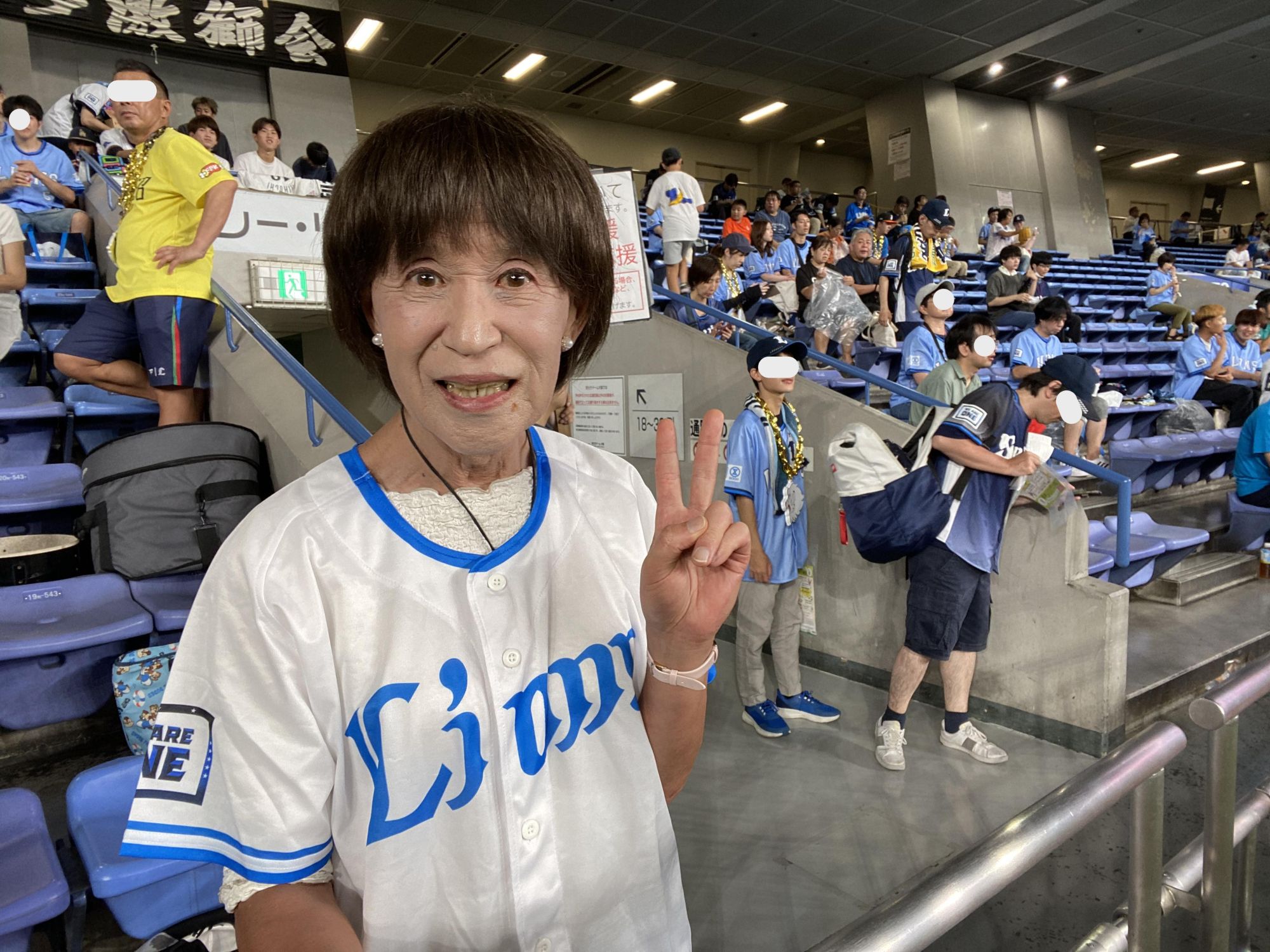 真理子さん