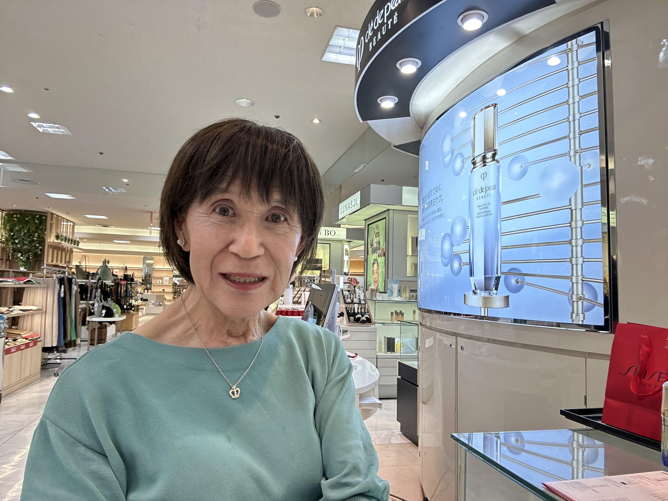 真理子さん