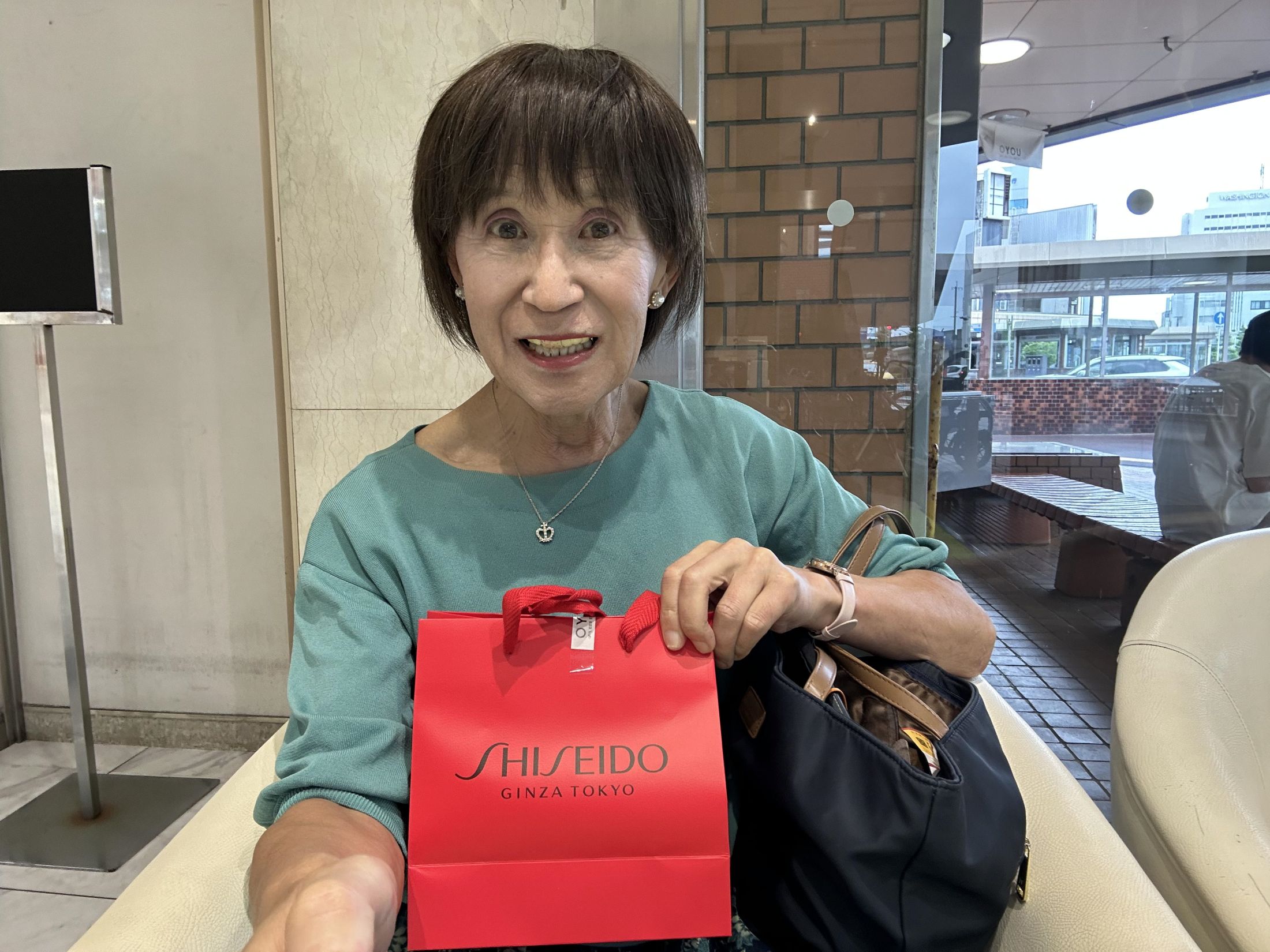 真理子さん