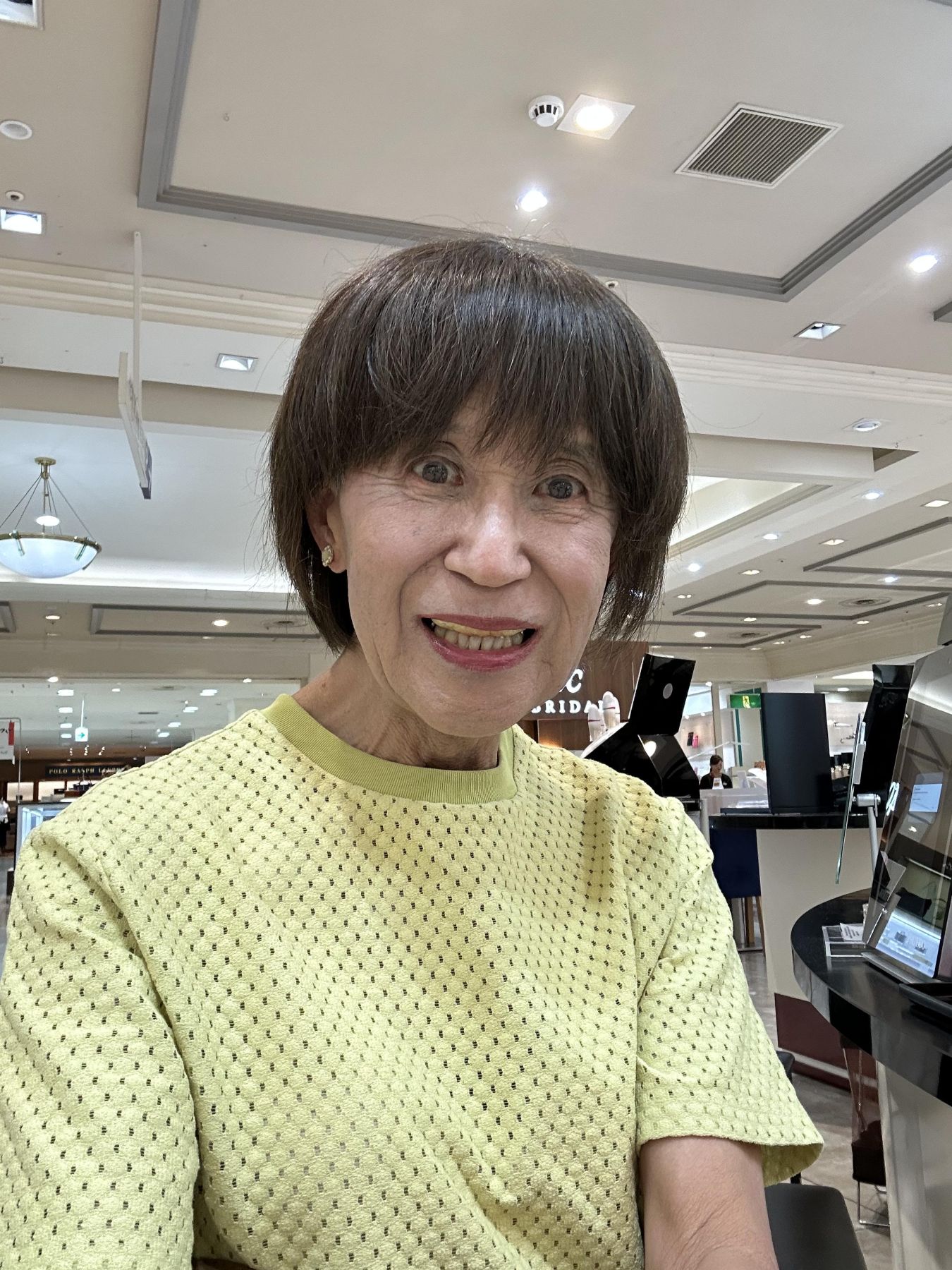 真理子さん